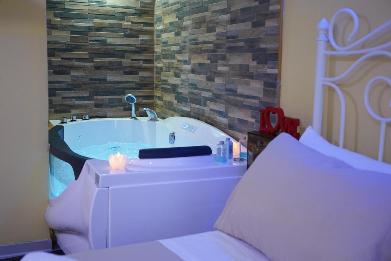 Corte Manzoni Independent Suite Катания Екстериор снимка